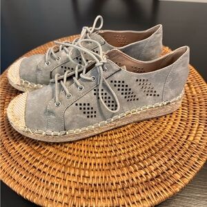 Journee Collection Womens grey Razili Sneaker Shoe Size 8.5